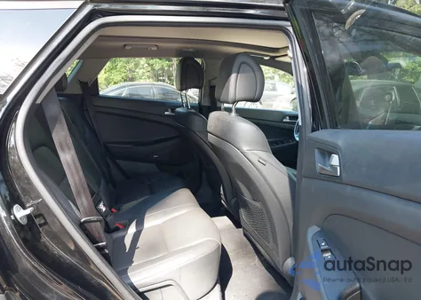 2018 Hyundai Tucson Limited z USA, uszkodzony, nr VIN KM8J33A28JU671855